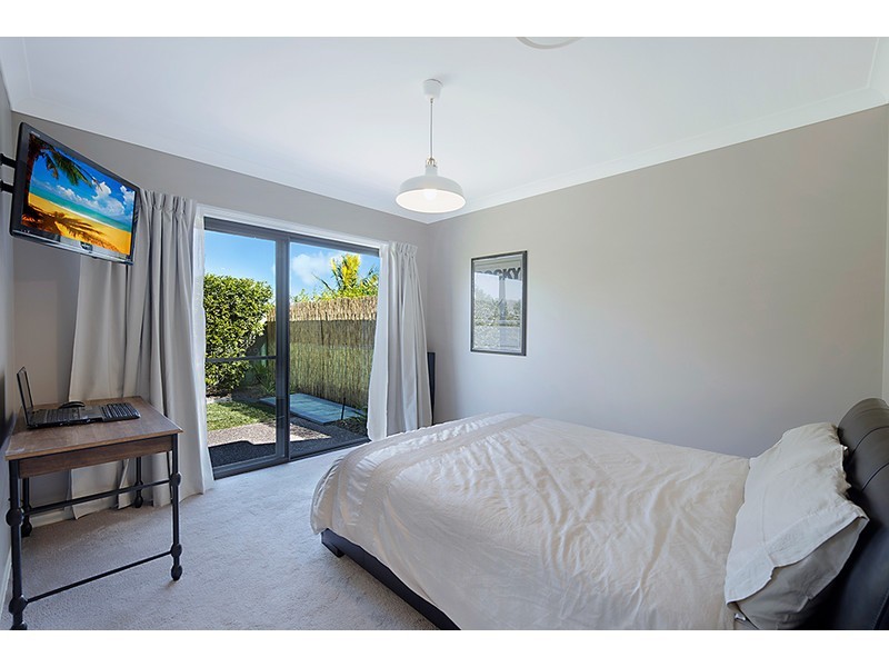 543 Oyster Cove Promenade, Helensvale QLD 4212