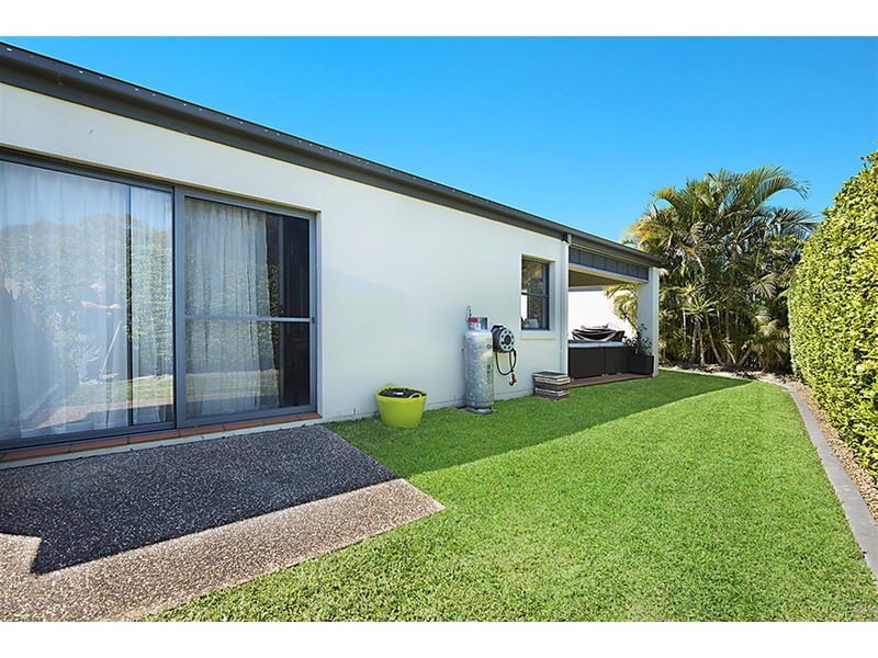 543 Oyster Cove Promenade, Helensvale QLD 4212