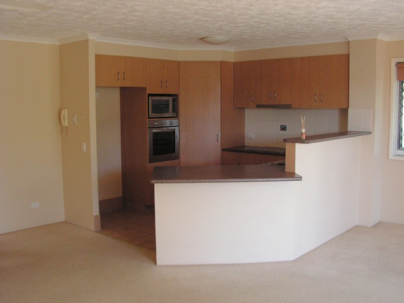 20/16 Sykes Court, Southport QLD 4215