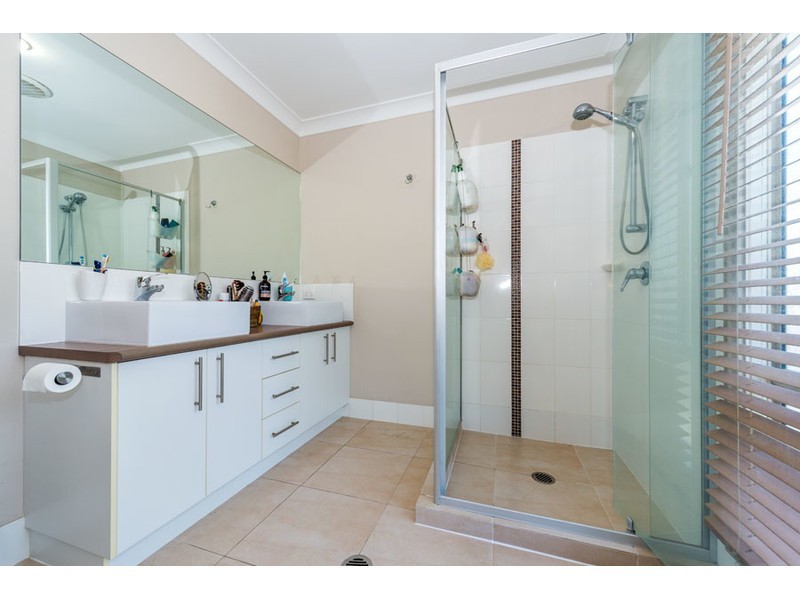 9 Lysterfield Rise, Upper Coomera QLD 4209