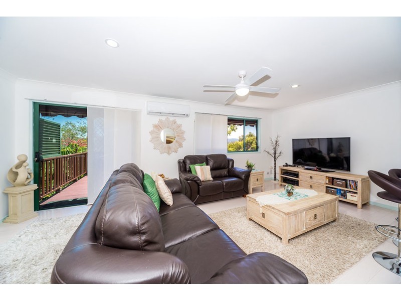 1070/6 Crestridge Crescent, Oxenford QLD 4210