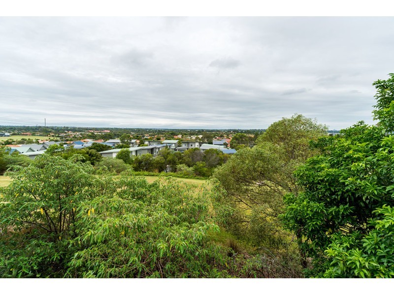 73/1 Sauvignon Parade, Upper Coomera QLD 4209