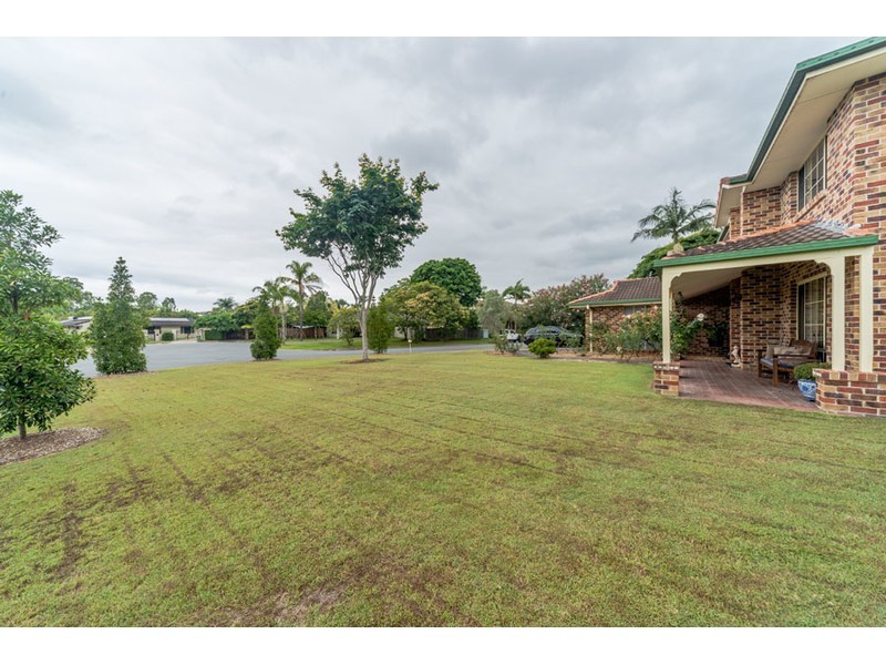 60 Kawana Crescent, Ashmore QLD 4214
