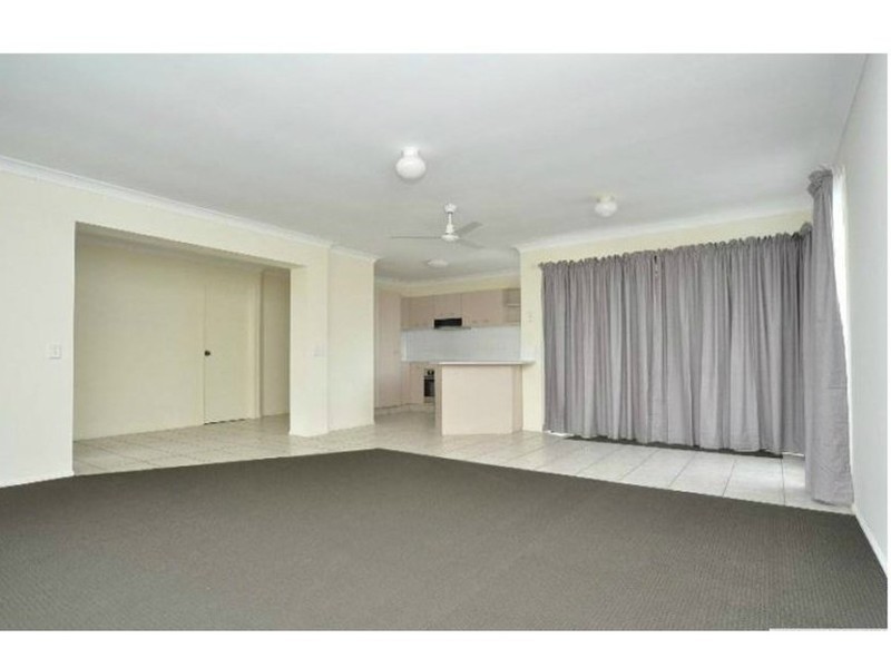 52 Marble Arch Place, Arundel QLD 4214