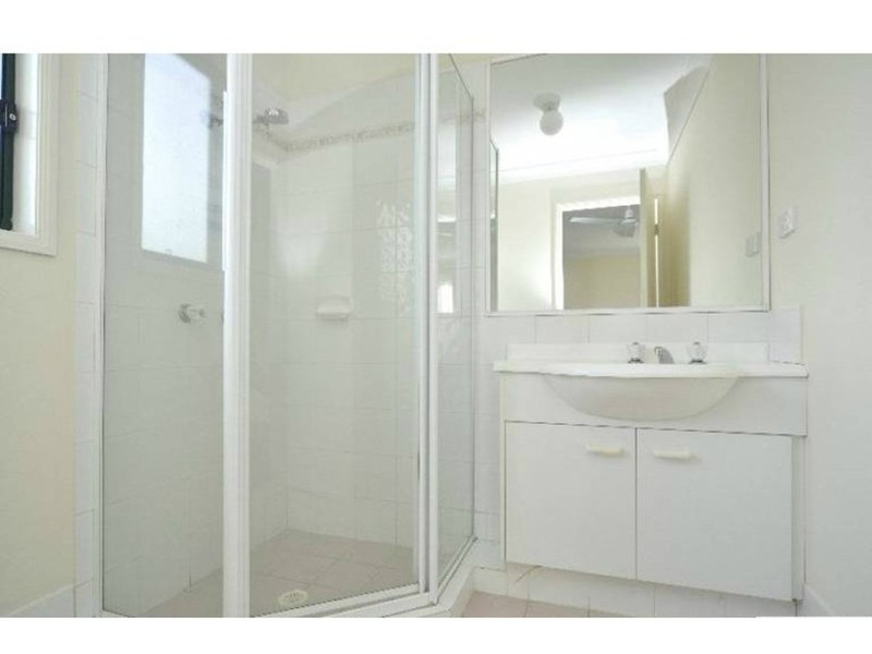 52 Marble Arch Place, Arundel QLD 4214