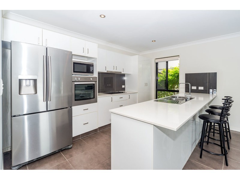 6A Kaplan Street, Oxenford QLD 4210