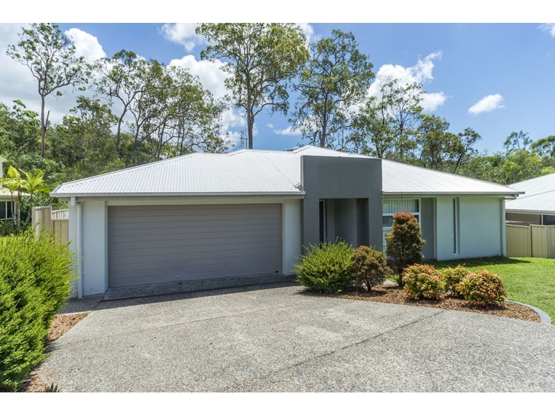7 Caragh Crescent, Oxenford QLD 4210