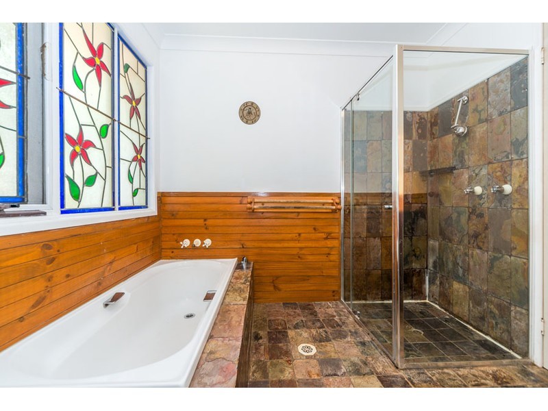 14 Forsythia Drive, Tamborine Mountain QLD 4272