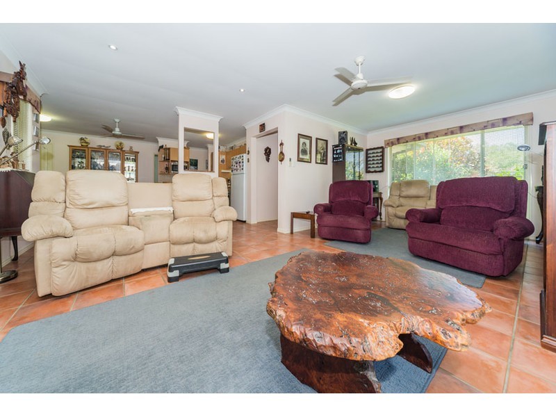 15 Barrs Avenue, Oxenford QLD 4210