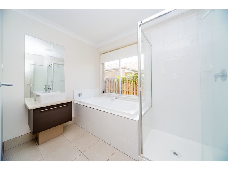 10 Labassa Avenue, Pimpama QLD 4209