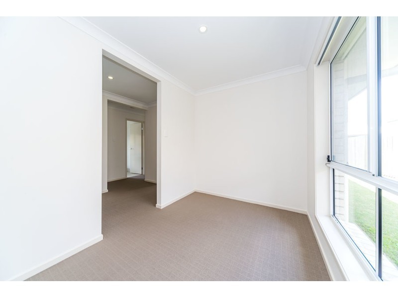 10 Labassa Avenue, Pimpama QLD 4209