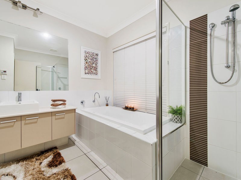 12 Seawind Road, Coomera Waters QLD 4209