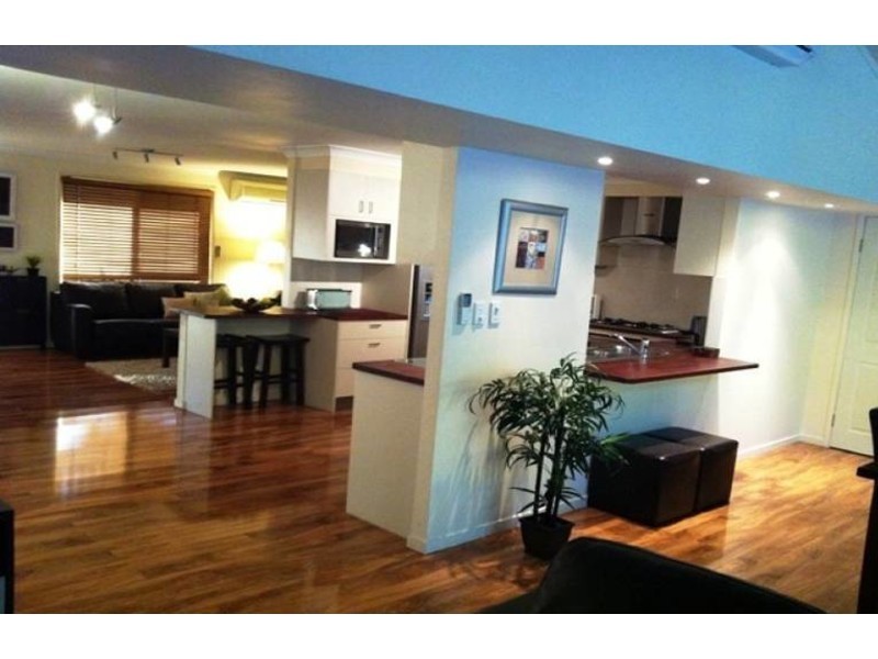 191 Universal Street, Oxenford QLD 4210