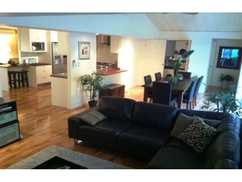 191 Universal Street, Oxenford QLD 4210