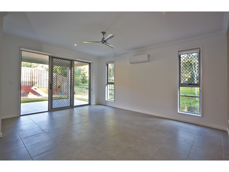 1/20 Dorretti Circuit, Upper Coomera QLD 4209
