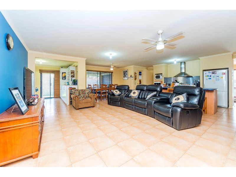 12 Waverley Park Close, Oxenford QLD 4210