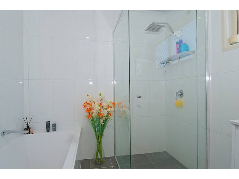 2/23 Hollywood Place, Oxenford QLD 4210