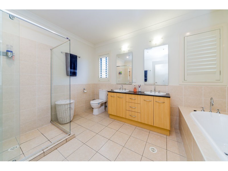 34 Oceanis Drive, Oxenford QLD 4210