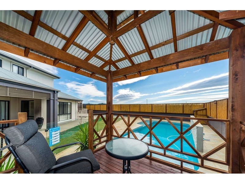 34 Oceanis Drive, Oxenford QLD 4210