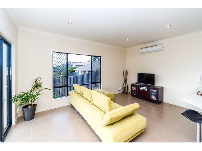 15 Coomerong Crescent, Upper Coomera QLD 4209