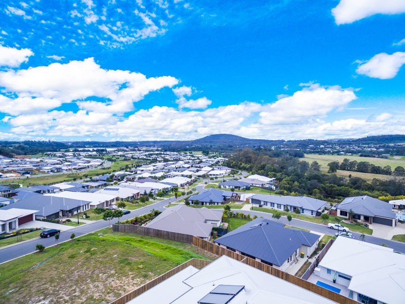 4 Springview Crescent, Maudsland QLD 4210