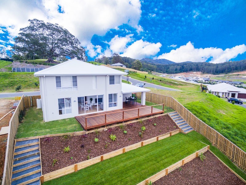 4 Springview Crescent, Maudsland QLD 4210