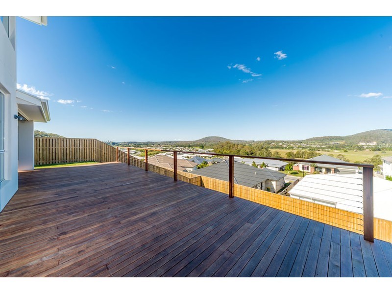 4 Springview Crescent, Maudsland QLD 4210