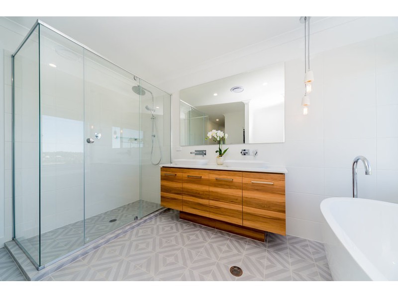 4 Springview Crescent, Maudsland QLD 4210