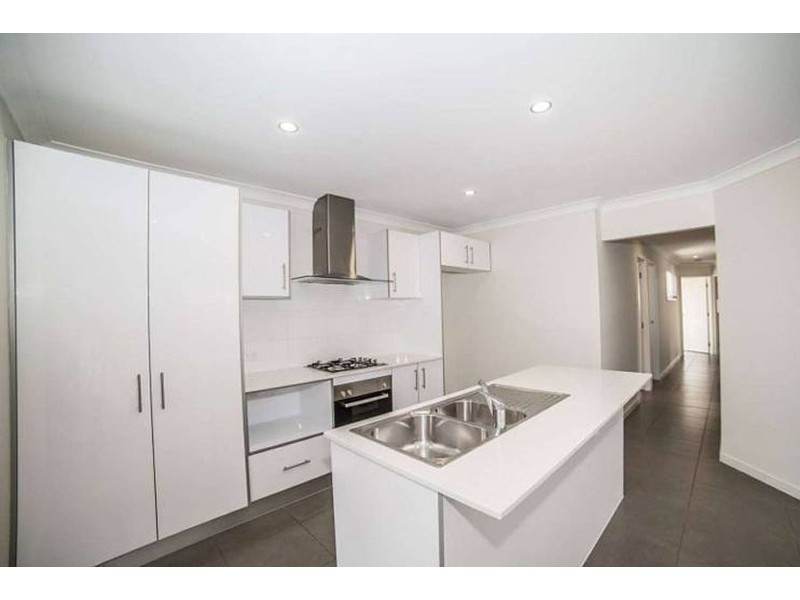 48 Carnarvon Court, Pimpama QLD 4209