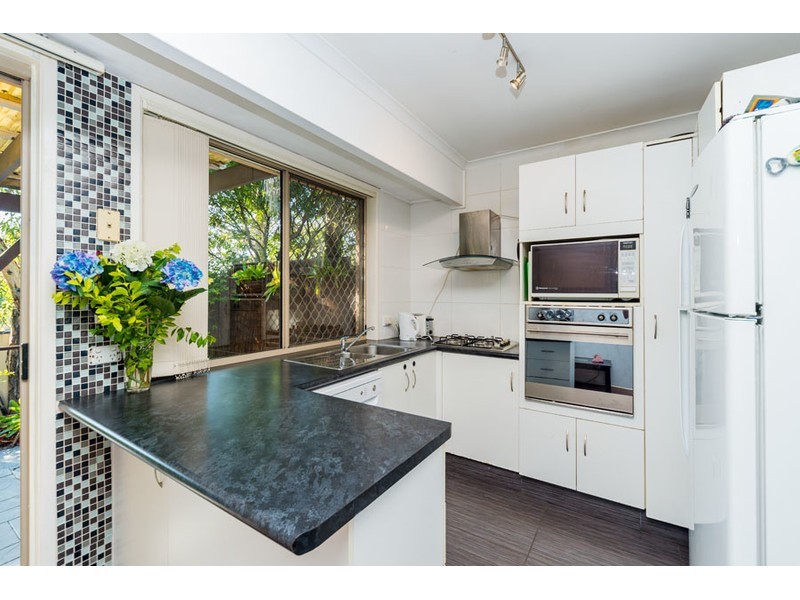 4/4 Monroe Court, Oxenford QLD 4210