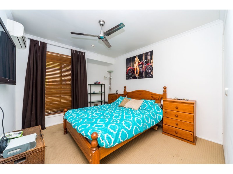 4/4 Monroe Court, Oxenford QLD 4210