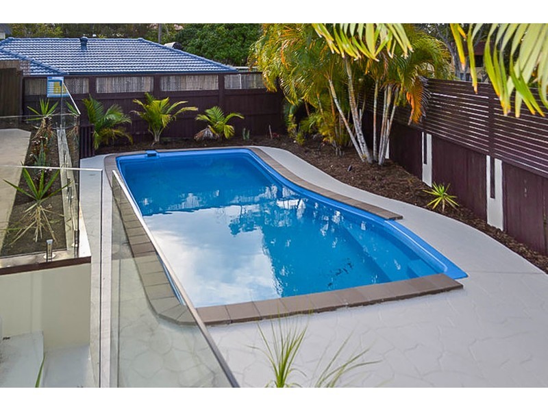 8 Dromana Crescent, Helensvale QLD 4212