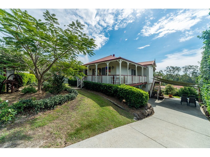 9 Winslow Court, Oxenford QLD 4210