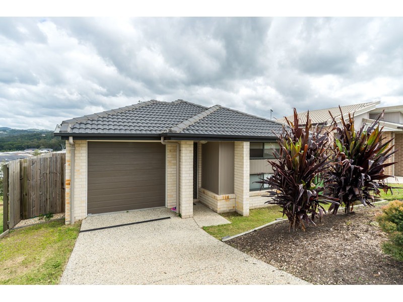 35 Cairnlea Drive, Pimpama QLD 4209