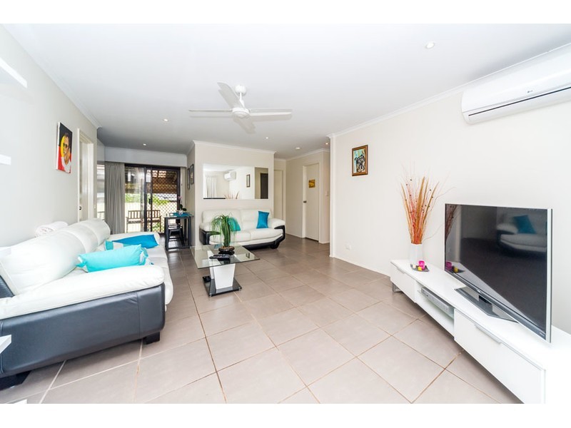 1/6 Metro Crescent, Oxenford QLD 4210