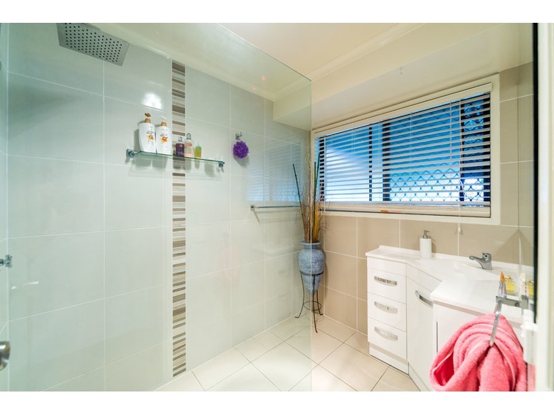 1/6 Metro Crescent, Oxenford QLD 4210