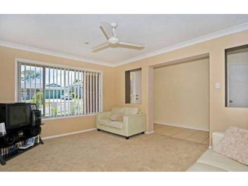 1 Kaizlee Crescent, Upper Coomera QLD 4209