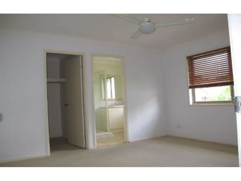 1 Kaizlee Crescent, Upper Coomera QLD 4209