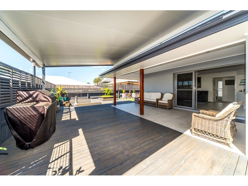 12 Abby Circuit, Maudsland QLD 4210