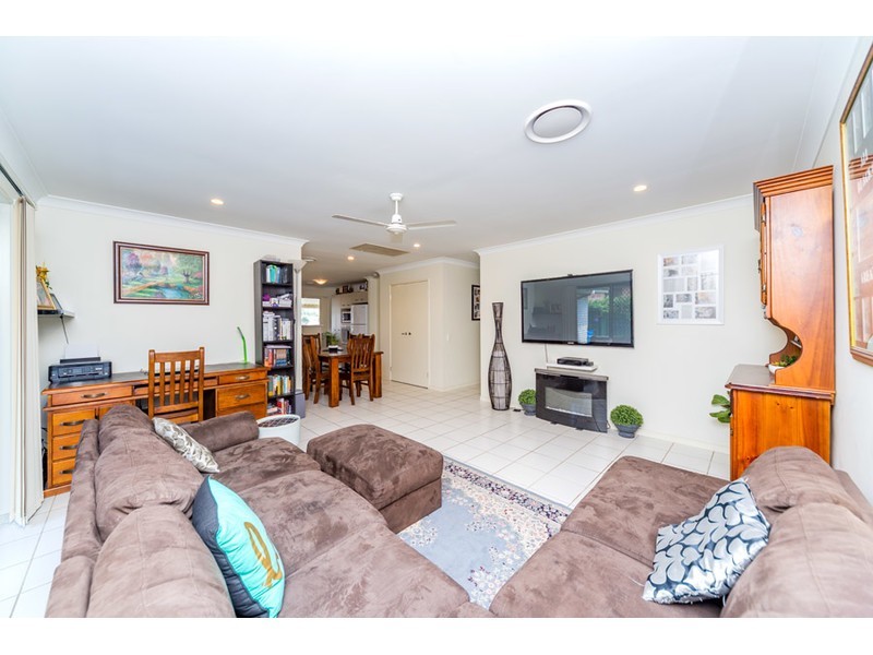 1/13 Bella Boulevard, Pimpama QLD 4209
