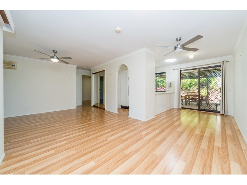 2/11 Columbia Court, Oxenford QLD 4210