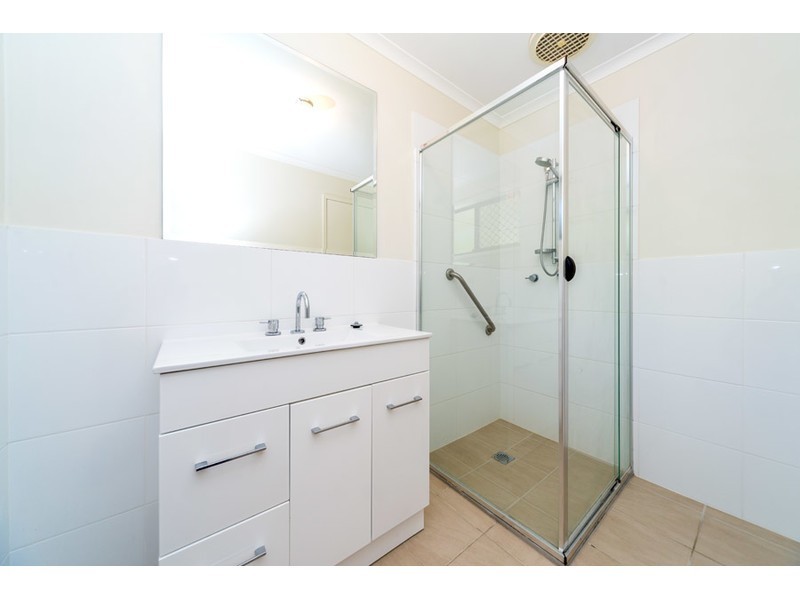 2/11 Columbia Court, Oxenford QLD 4210