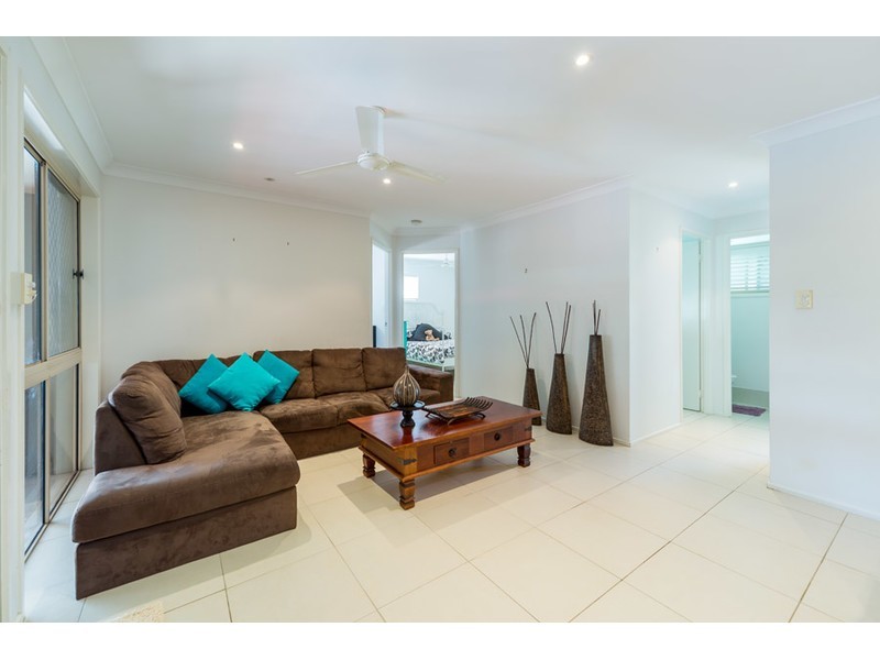 3 Lobb Court, Arundel QLD 4214