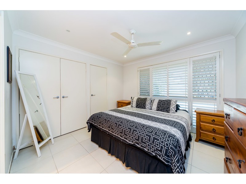 3 Lobb Court, Arundel QLD 4214