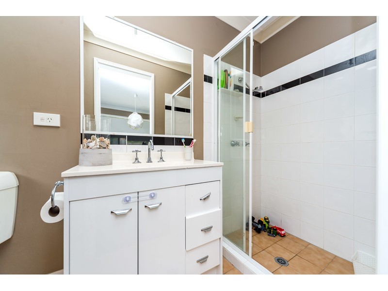 13 Serafina Drive, Helensvale QLD 4212