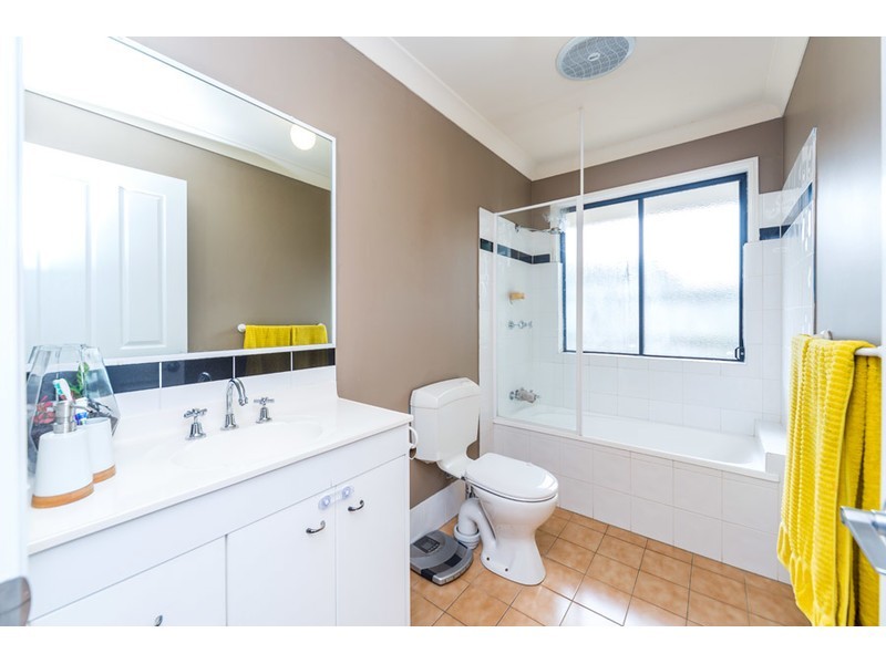 13 Serafina Drive, Helensvale QLD 4212