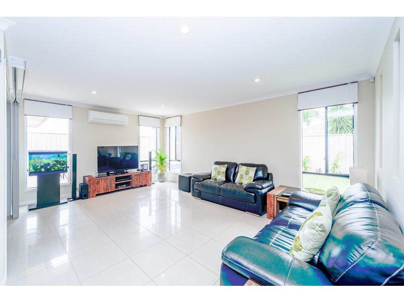 36 Oceanis Drive, Oxenford QLD 4210