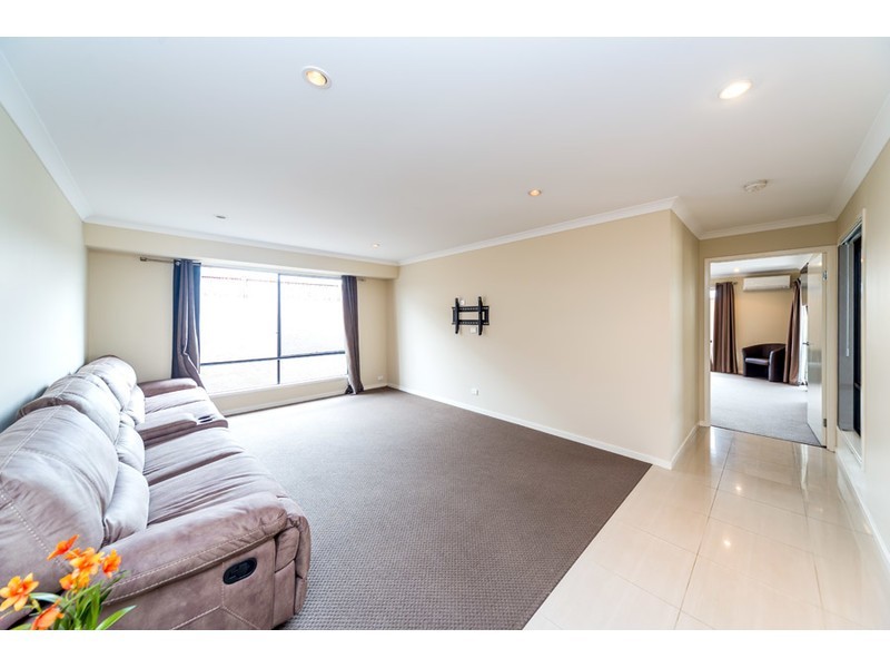 36 Oceanis Drive, Oxenford QLD 4210