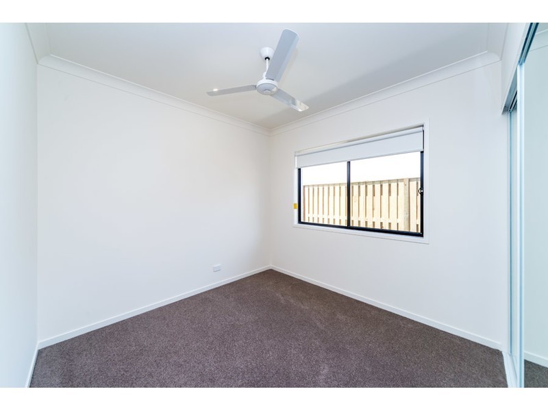 33 Greenvale Crescent, Maudsland QLD 4210