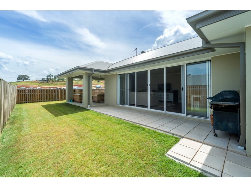 32 Hillstone Crescent, Maudsland QLD 4210